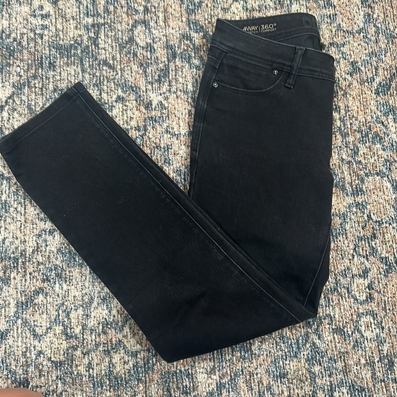 DL1961 black Coco Curvy Straight Jeans - Picture 1 of 6